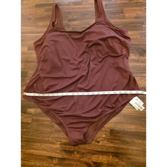 Amazon Essentials One-Piece Swimsuit Deep Brown Size 5X Plus Size Scoop Neck NWT - Picture 3 of 9
